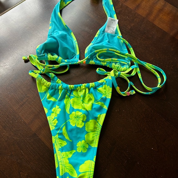 Bikini 2pc-top size Small, bottom size XS - Picture 6 of 6
